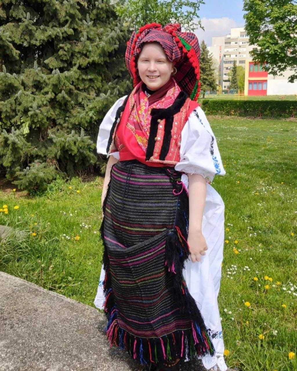 Andrea viste traje típico croata
